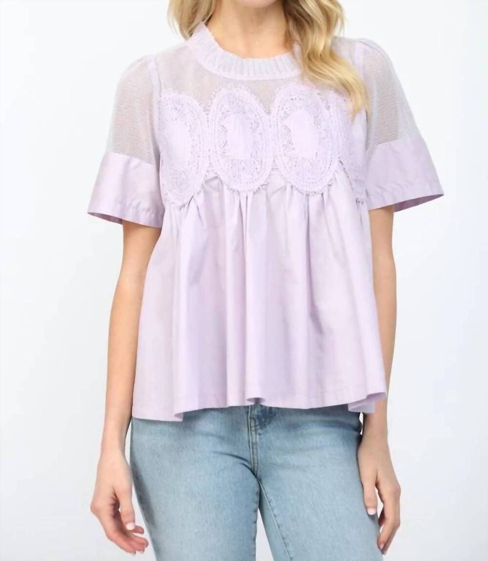 NEW FATE it-girl appliqué top in lavender
